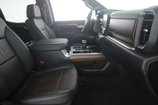 Used 2026 Chevrolet Silverado 1500 High Country w/ Midnight Edition image 32
