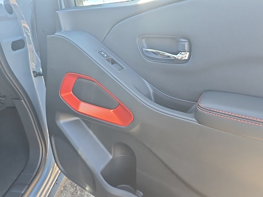 New 2025 Nissan Frontier PRO-4X AWD/4WD image 30