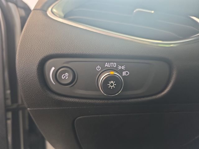 Used 2020 Chevrolet Malibu Premier FWD image 25