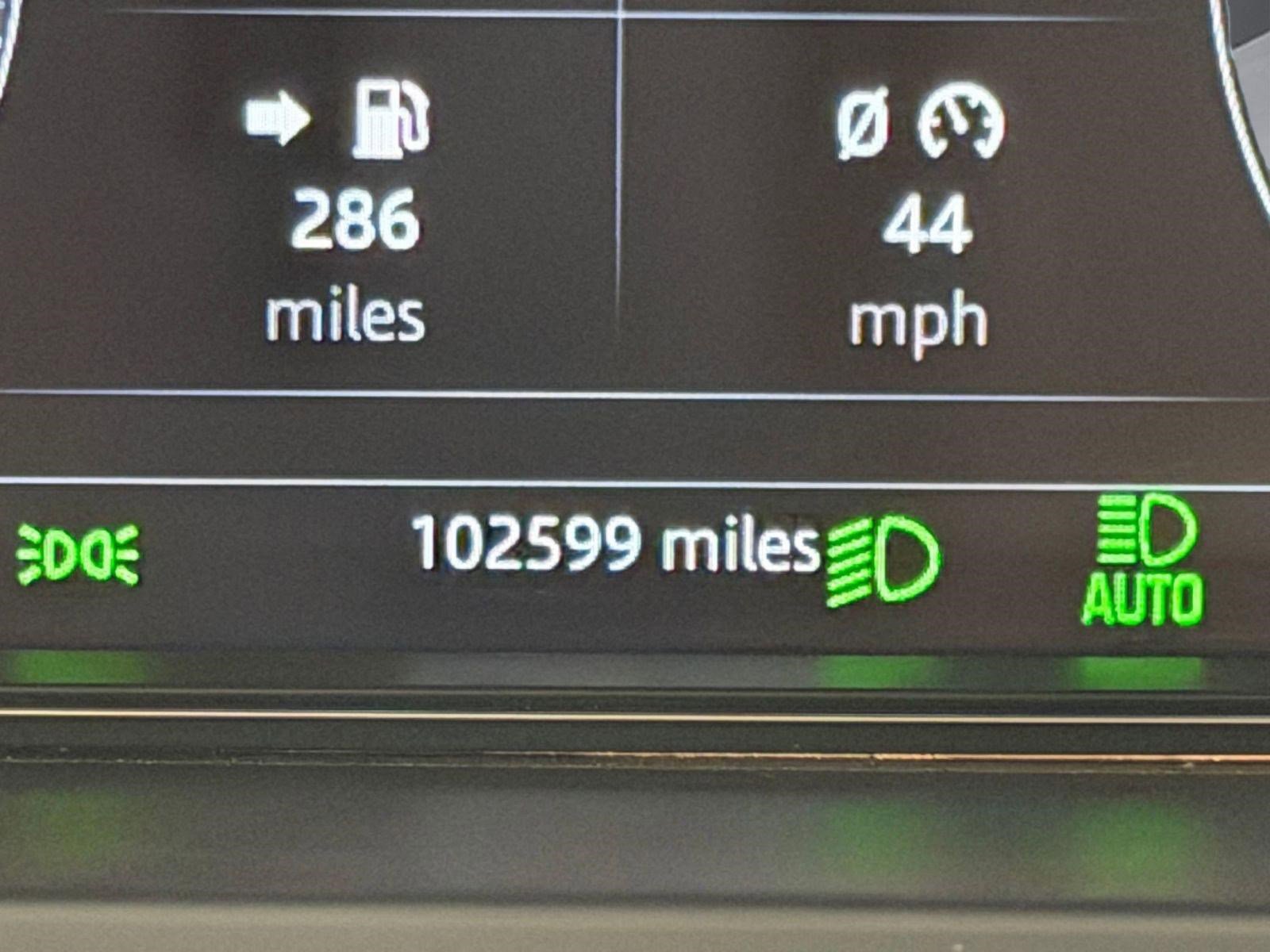 Used 2020 Jaguar E-PACE SE image 20