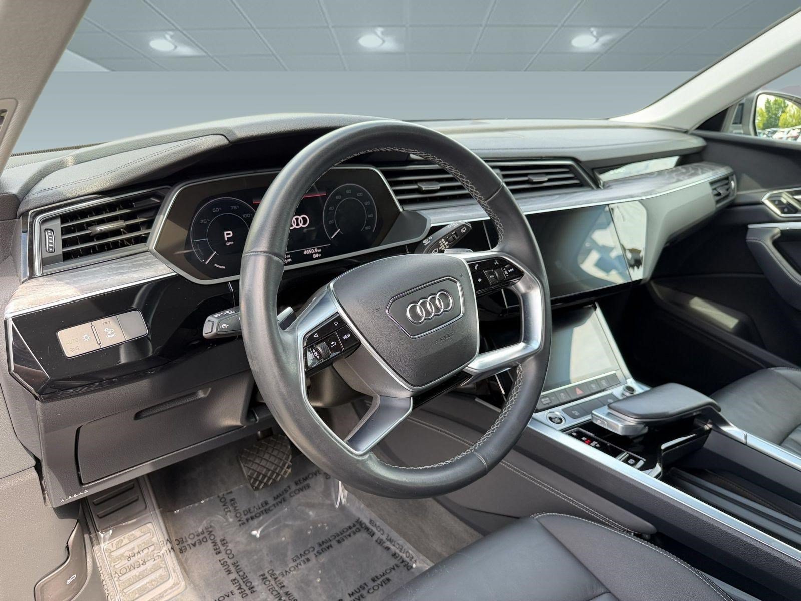 Used 2024 Audi Q8 e-tron Premium AWD/4WD image 4