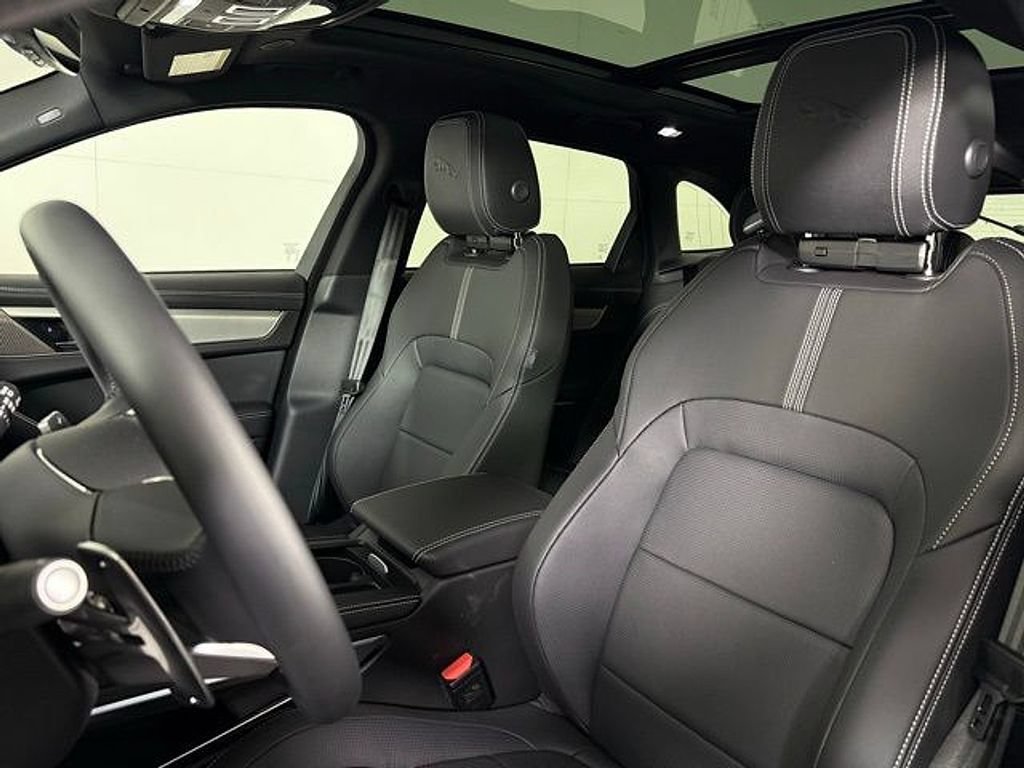 New 2026 Jaguar F-PACE R-Dynamic S AWD/4WD image 4