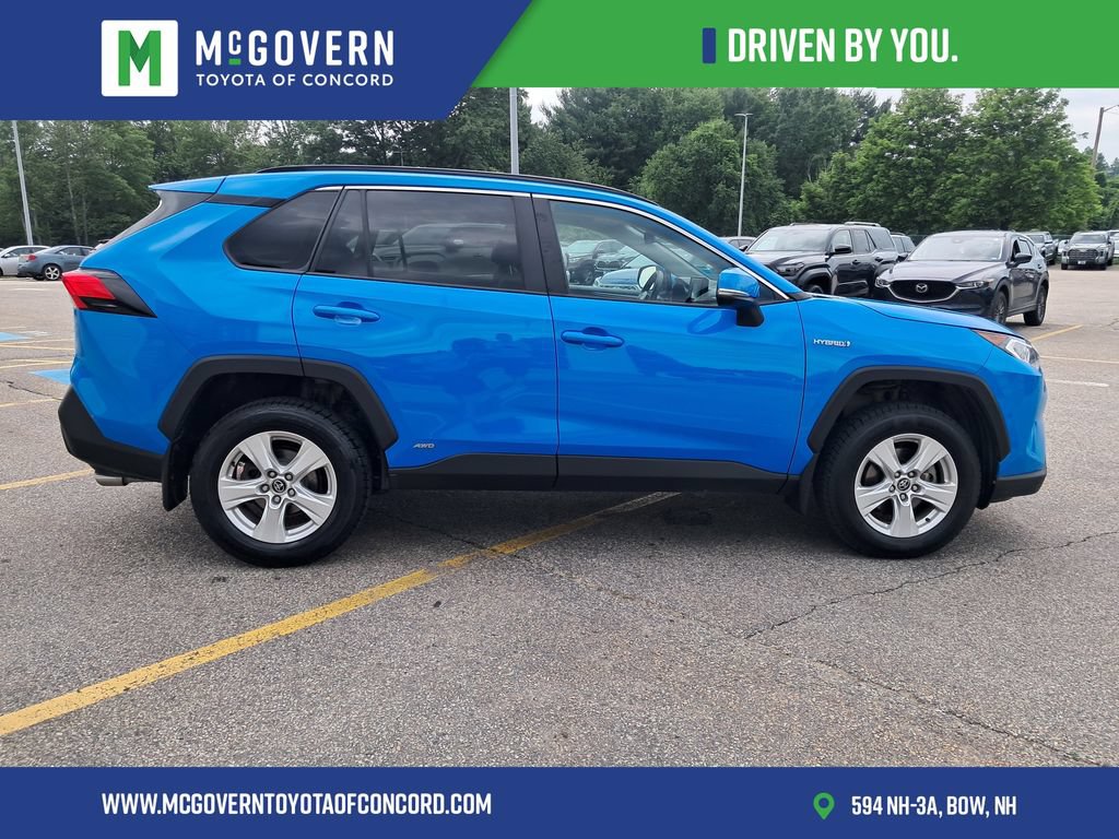 Used 2021 Toyota RAV4 XLE w/ Carpet Mat Package (TMS) AWD/4WD image 8