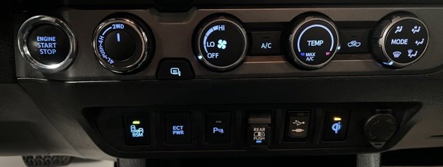 Used 2019 Toyota Tacoma TRD Sport image 31