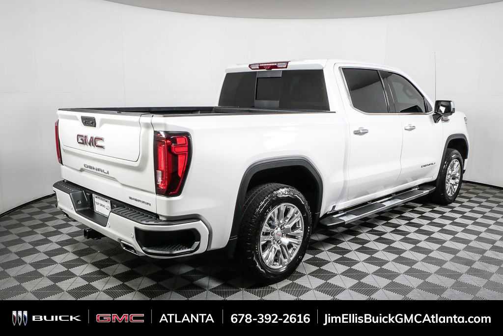 Used 2025 GMC Sierra 1500 Denali w/ Technology Package AWD/4WD image 3
