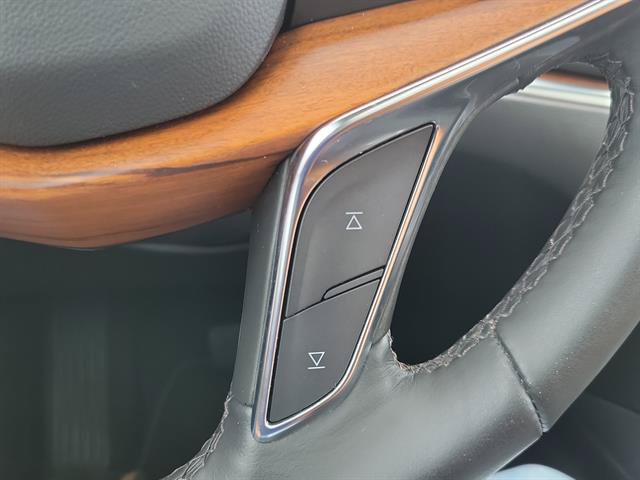 Certified 2023 Cadillac XT5 Premium Luxury FWD image 21