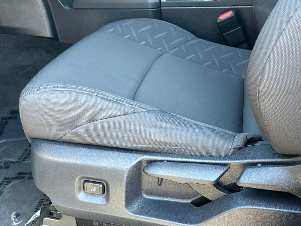 Used 2024 Toyota Tacoma SR image 16