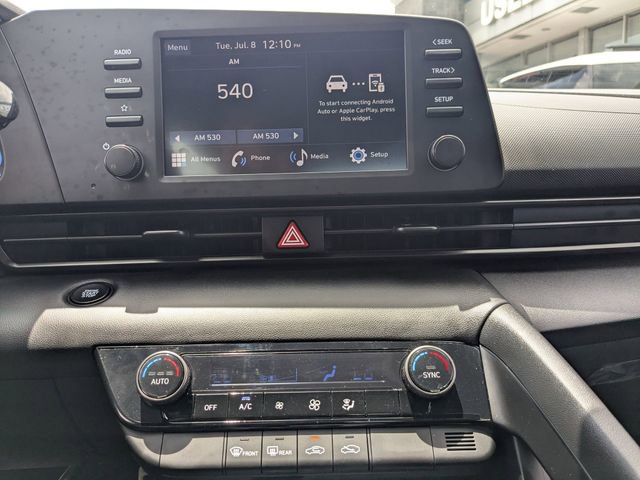 Used 2025 Hyundai Elantra Sport image 19