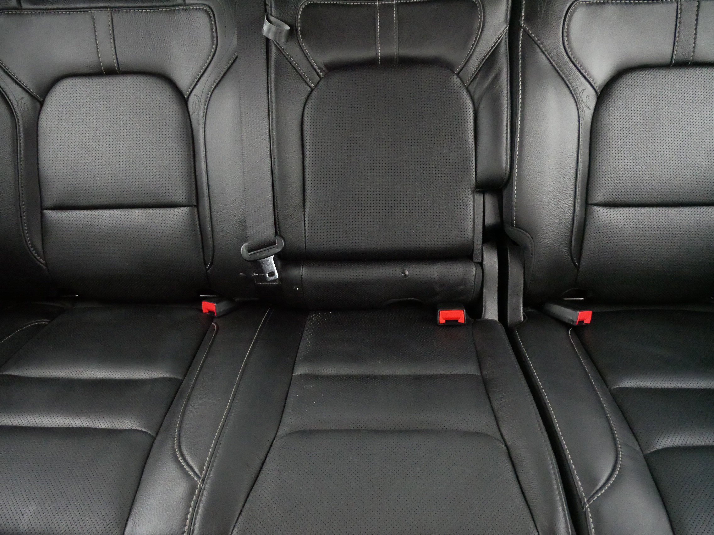 Used 2022 RAM 1500 Limited w/ Body Color Bumper Group image 13