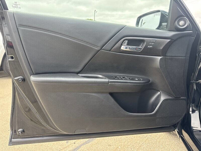Used 2014 Honda Accord EX-L image 18