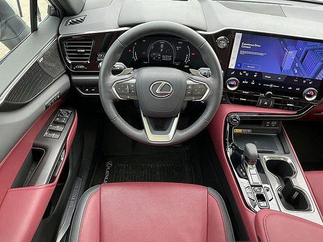 Used 2025 Lexus NX 350h AWD w/ Accessory Package (2T) image 5