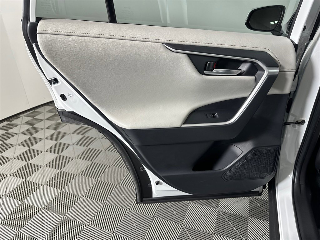 Used 2023 Toyota RAV4 Limited image 22