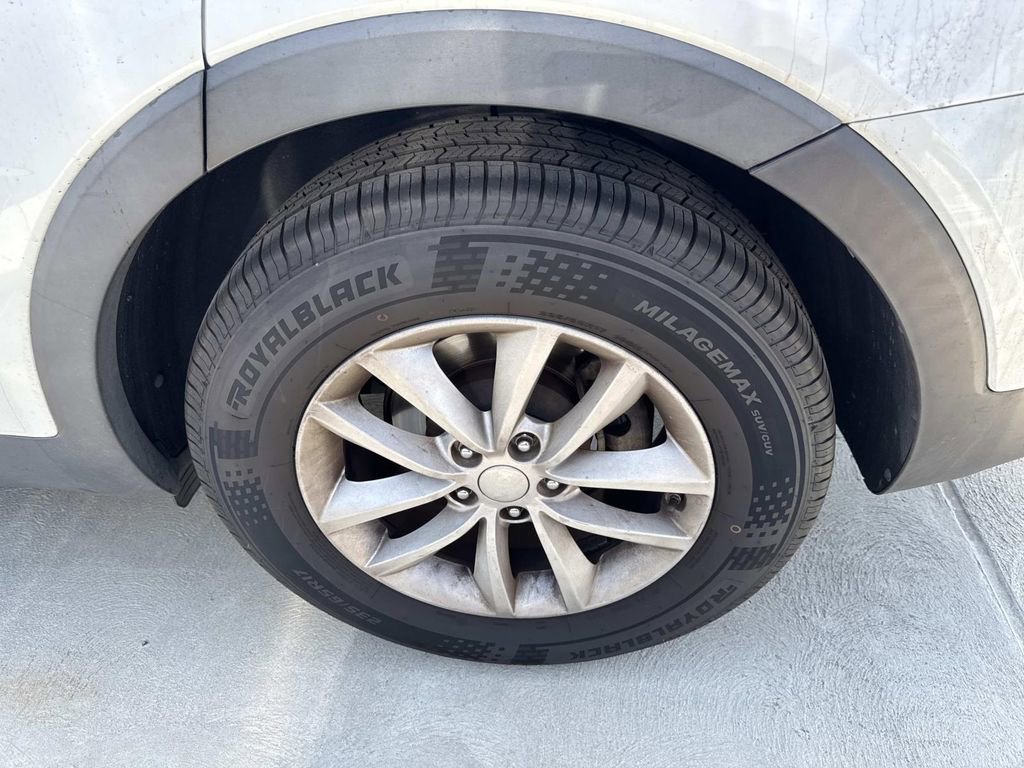 Used 2017 Kia Sorento LX image 8