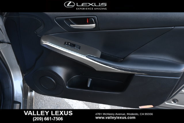 Used 2017 Lexus IS 200t F Sport w/ F Sport Package RWD image 20