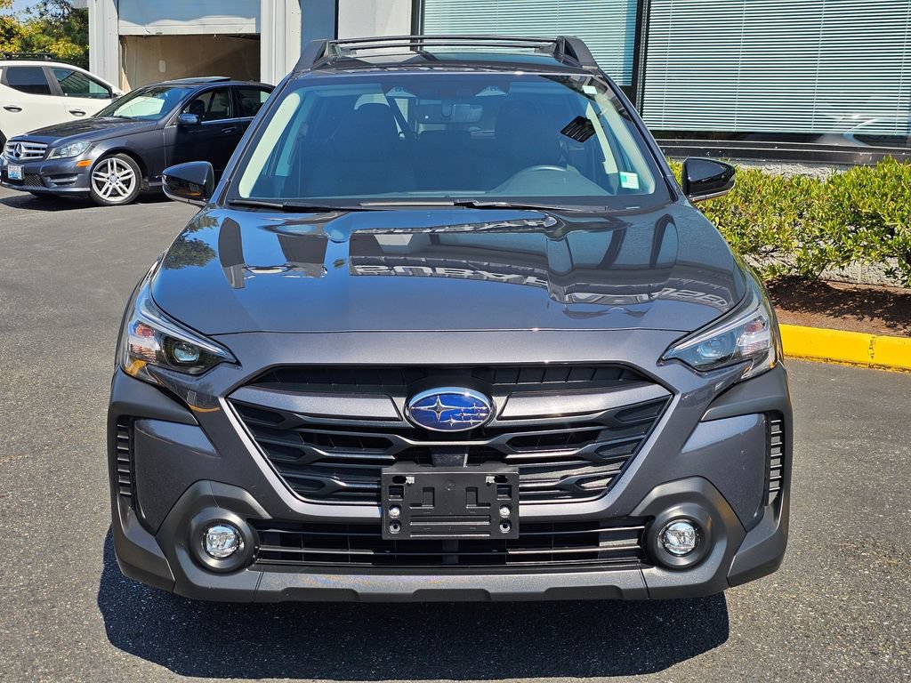 Used 2023 Subaru Outback Premium AWD/4WD image 2