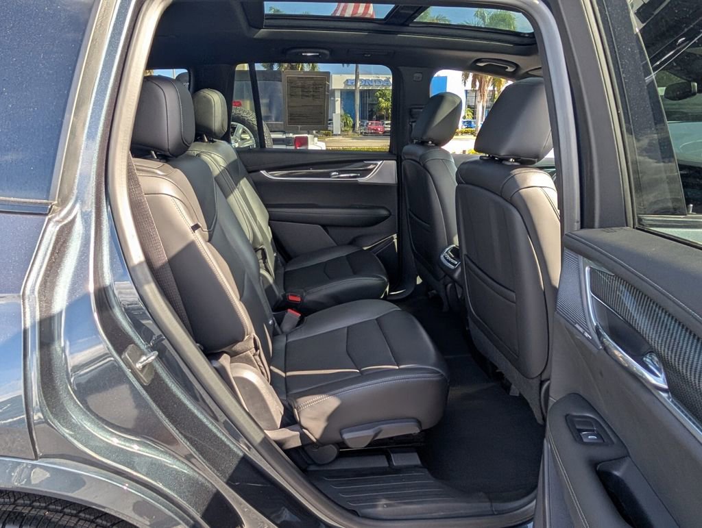 Used 2020 Cadillac XT6 Sport image 18