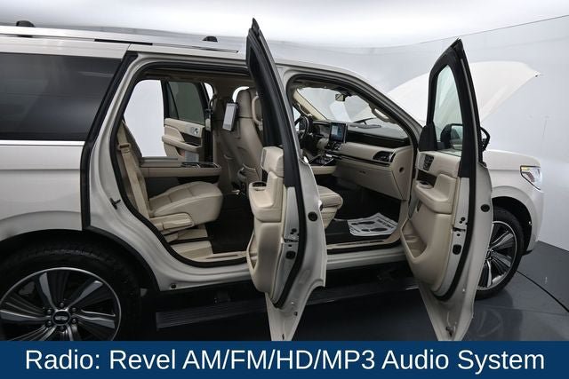 Used 2019 Lincoln Navigator Reserve w/ Cargo Package AWD/4WD image 13