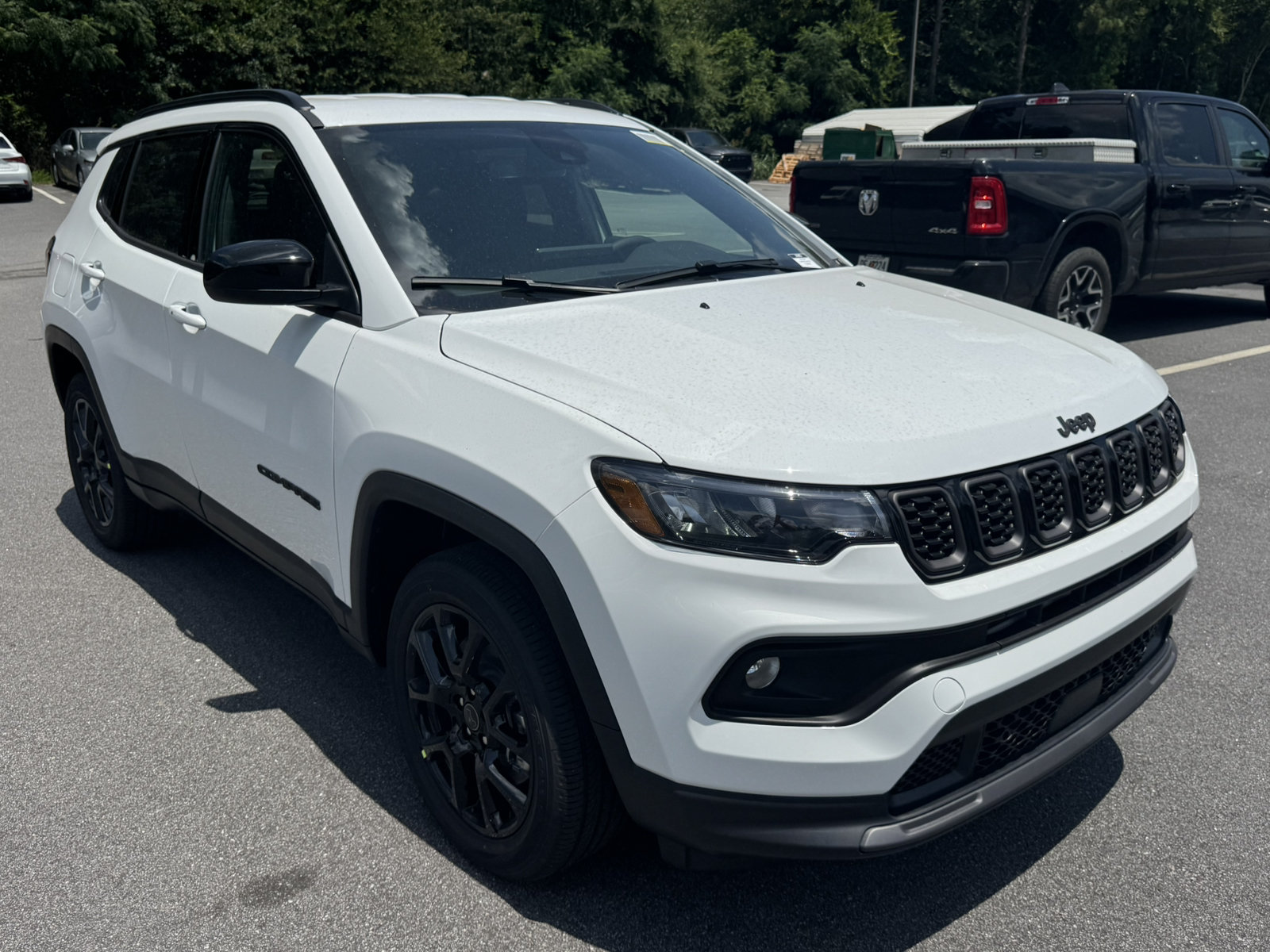 New 2026 Jeep Compass Latitude AWD/4WD image 3