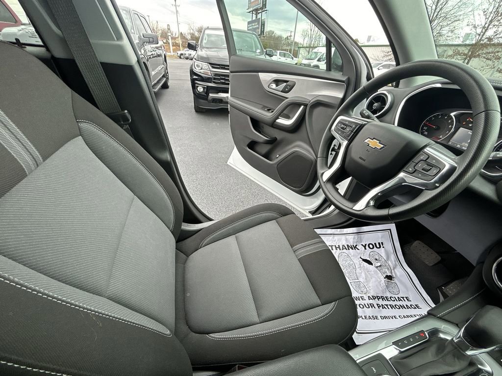 Used 2023 Chevrolet Blazer LT w/ Convenience Package image 10