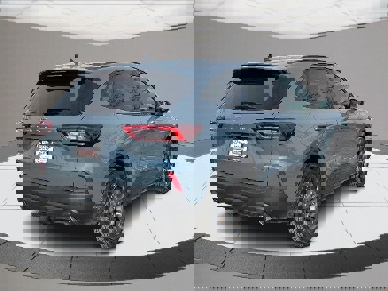 Used 2025 Ford Escape ST-Line Elite w/ Tech Pack #2 image 3