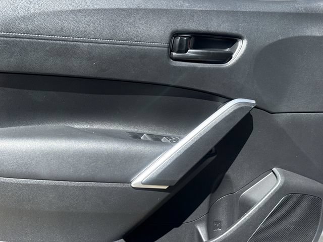 Used 2023 Toyota Corolla Cross LE FWD image 27