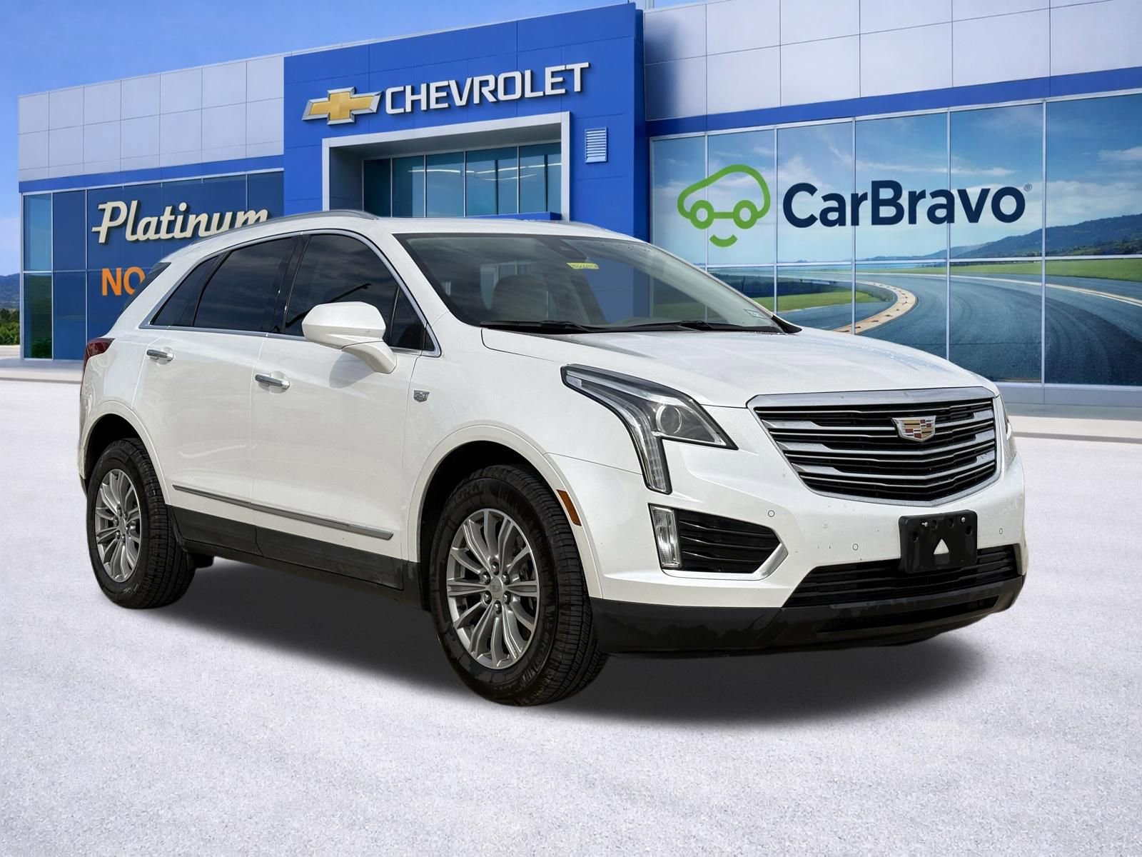Used 2017 Cadillac XT5 Luxury w/ Driver Awareness Package image 1