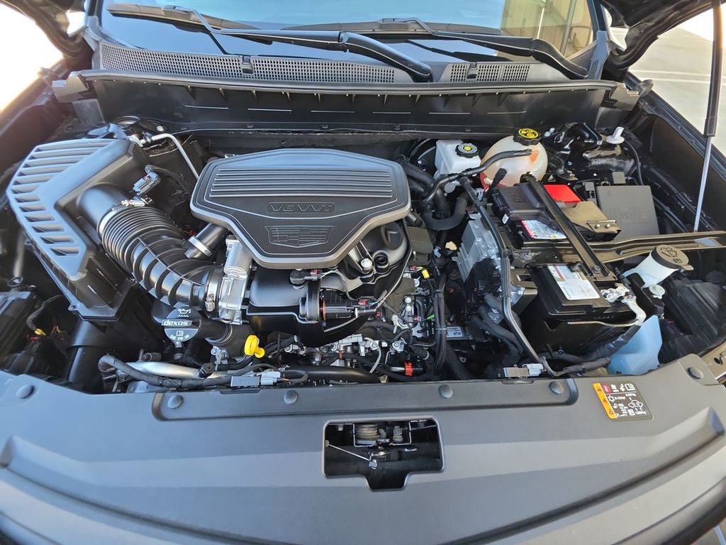 Certified 2024 Cadillac XT6 Sport w/ Technology Package image 31