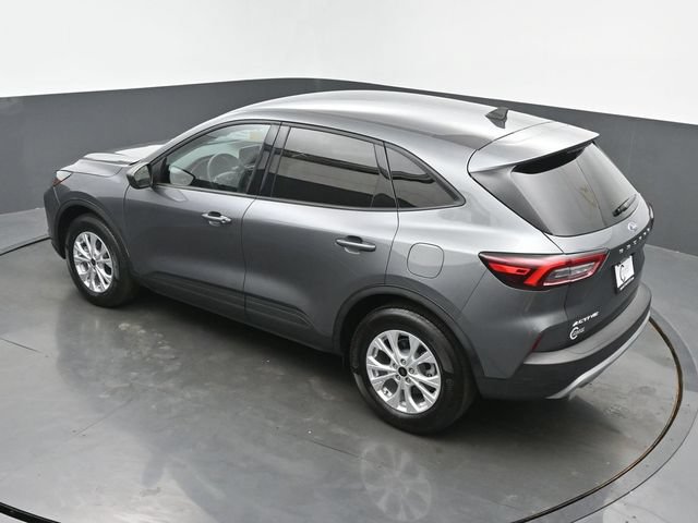 Used 2025 Ford Escape Active AWD/4WD image 46