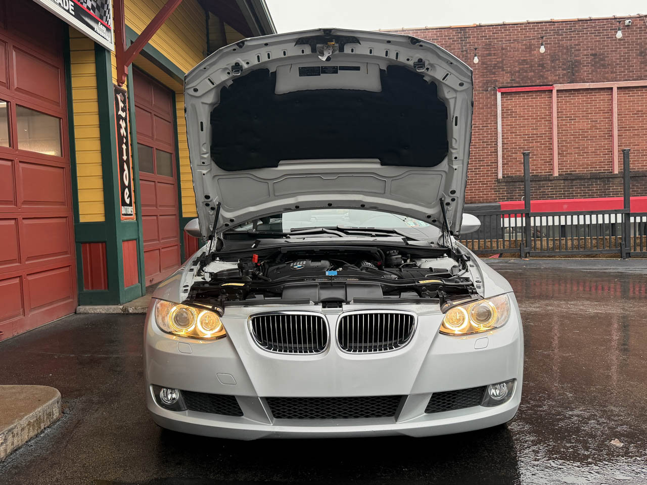 Used 2008 BMW 328i Convertible image 30