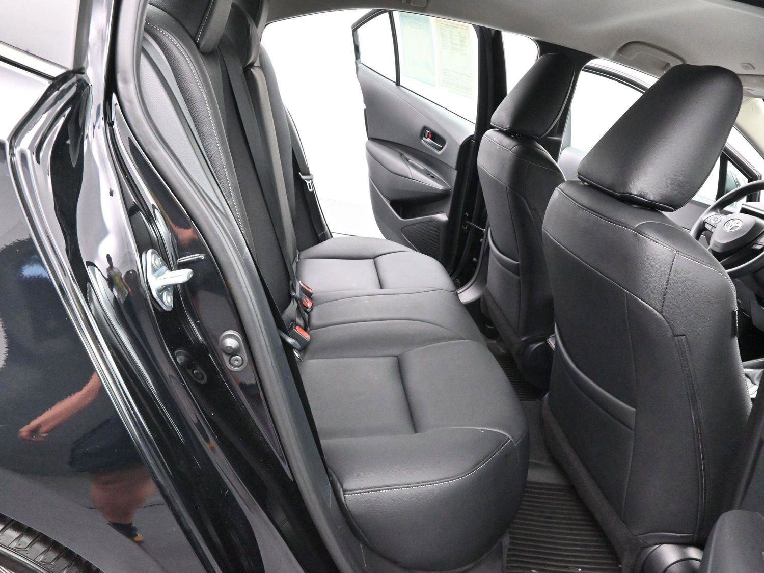 Used 2024 Toyota Corolla LE w/ LE Convenience Package image 27