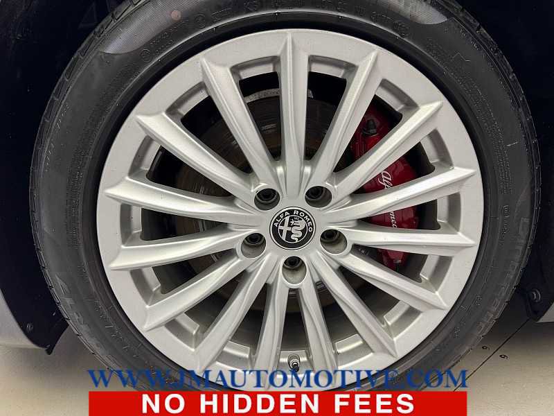 Used 2022 Alfa Romeo Giulia Sprint image 9