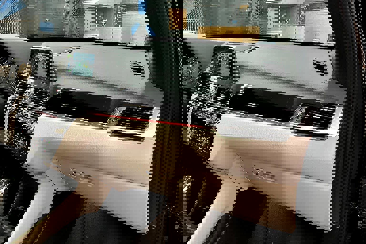 Used 2019 BMW X1 sDrive28i w/ Convenience Package image 18