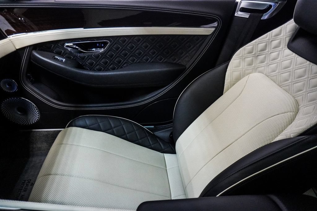 Used 2021 Bentley Continental GT AWD/4WD image 30