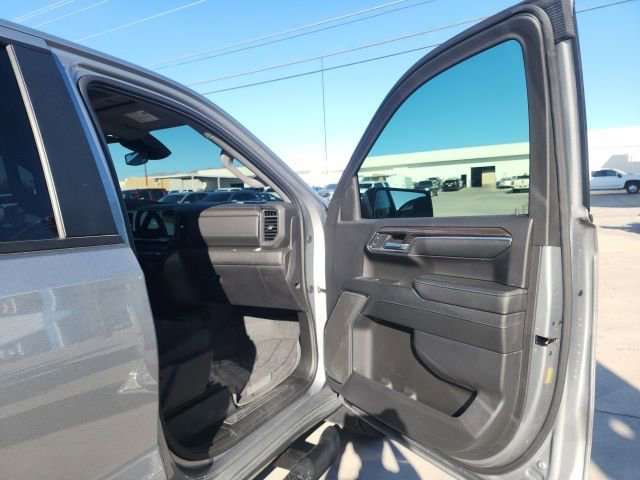 Used 2024 Chevrolet Silverado 1500 RST w/ Redline Edition AWD/4WD image 27