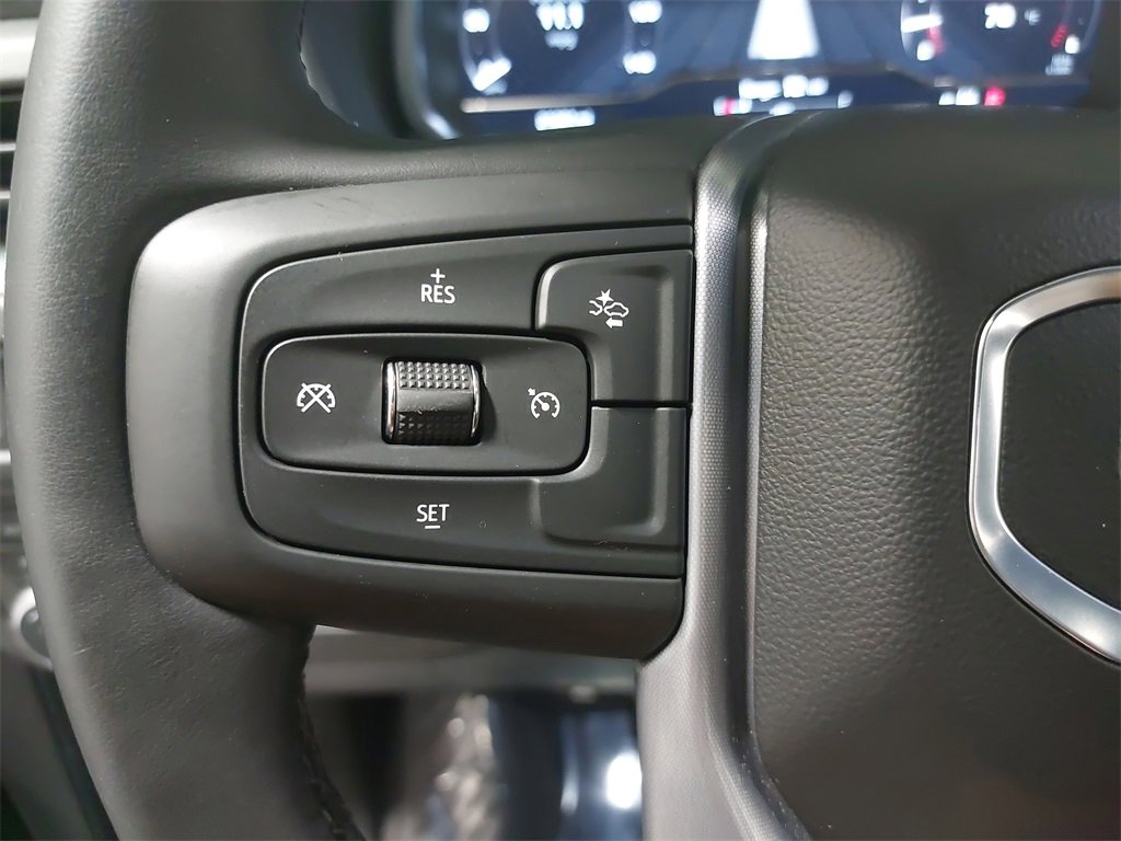 Used 2024 GMC Yukon SLT image 18