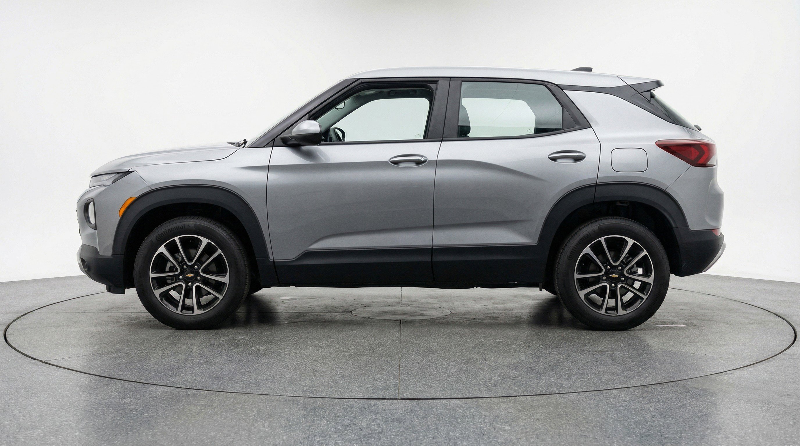 Used 2025 Chevrolet TrailBlazer LT image 5