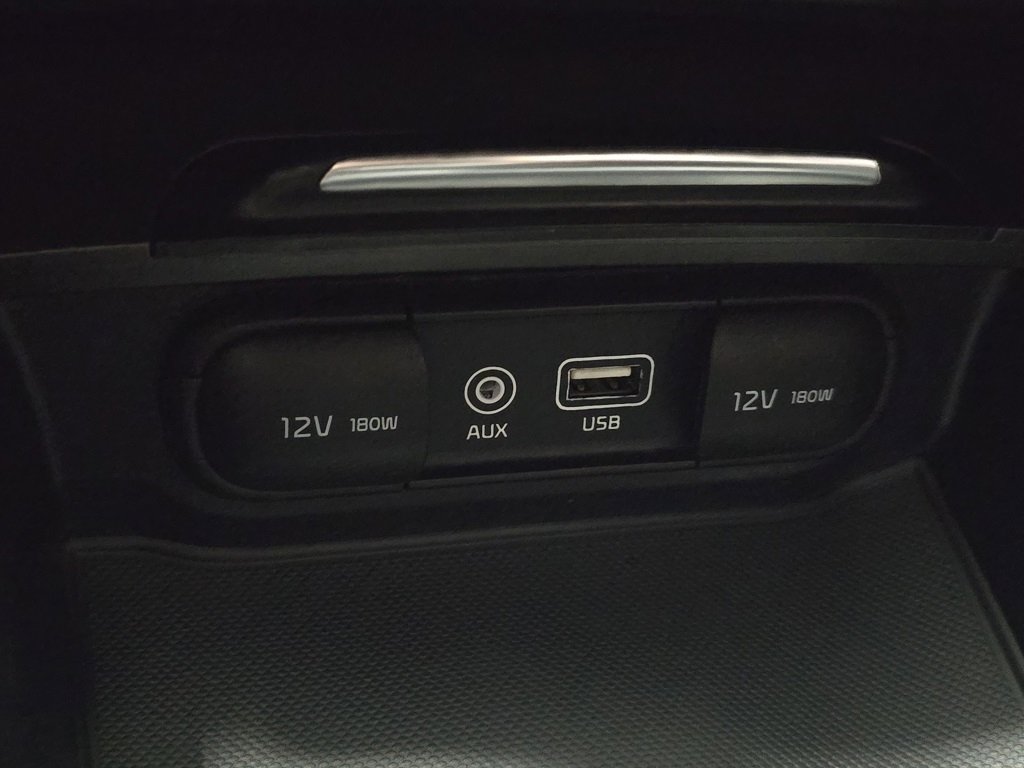 Used 2020 Kia Optima LX image 29