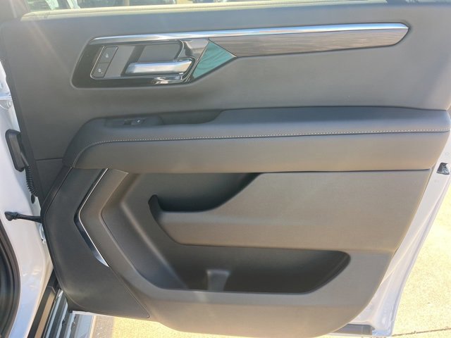 New 2025 Chevrolet Suburban LS image 45