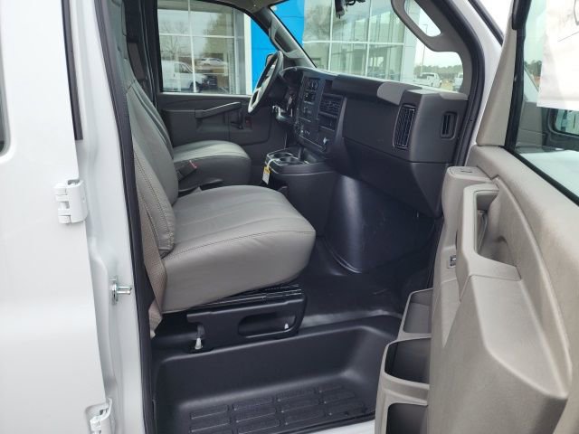 New 2025 Chevrolet Express 2500 w/ Driver Convenience Package image 11