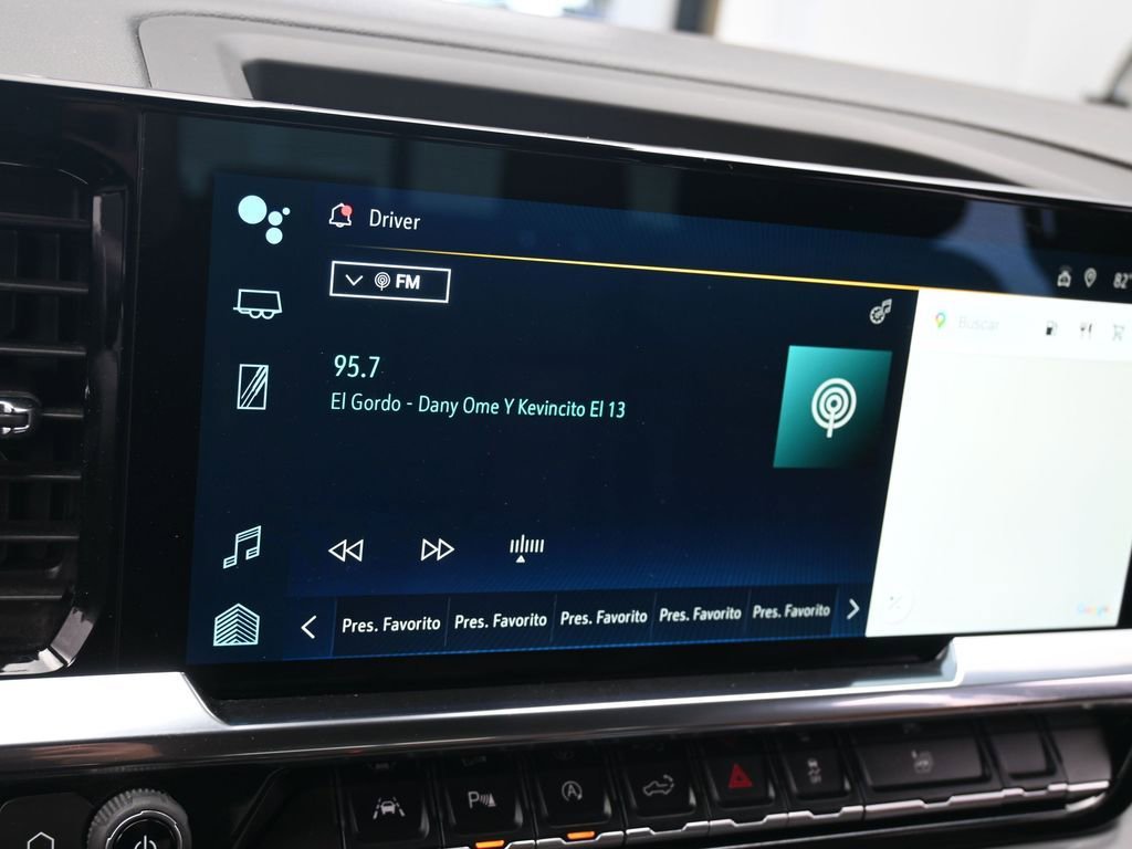 Used 2024 Chevrolet Silverado 1500 High Country w/ Technology Package RWD image 19