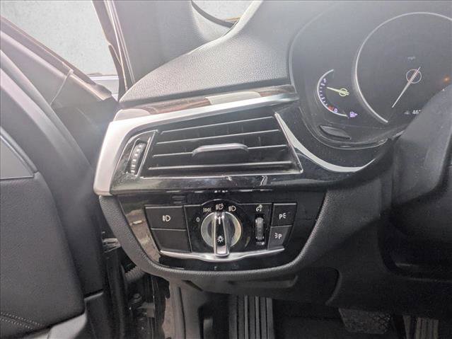 Used 2017 BMW 530i xDrive AWD/4WD image 18