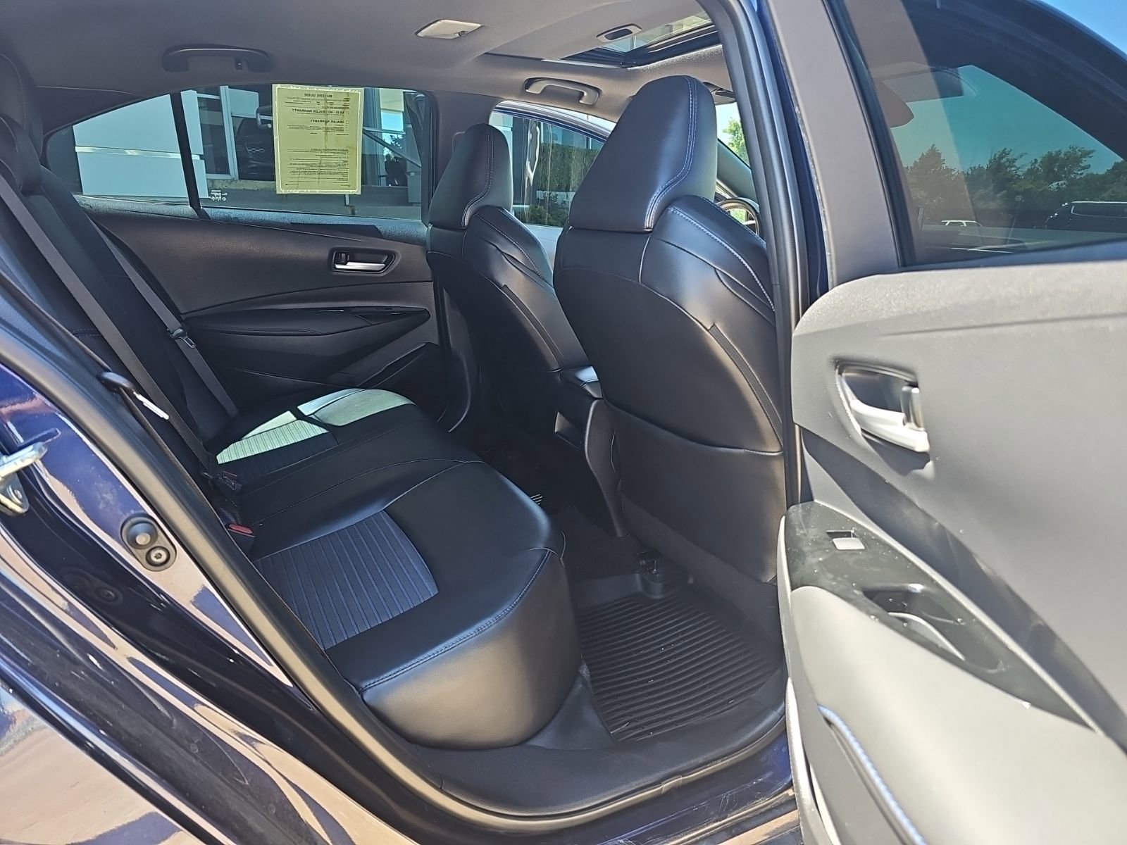 Used 2020 Toyota Corolla XSE FWD image 32