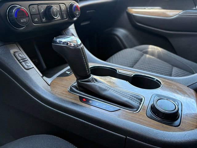 Used 2019 GMC Acadia SLE w/ Driver Alert Package I AWD/4WD image 19