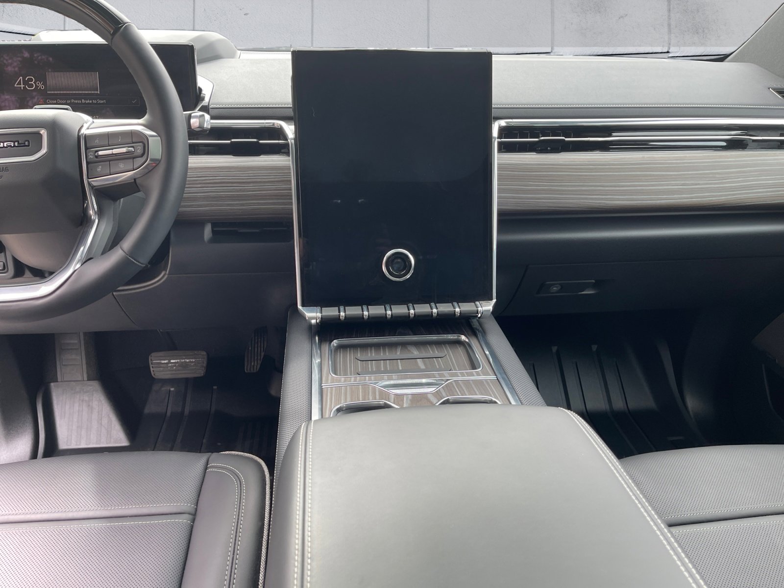 Used 2025 GMC Sierra EV Denali image 11