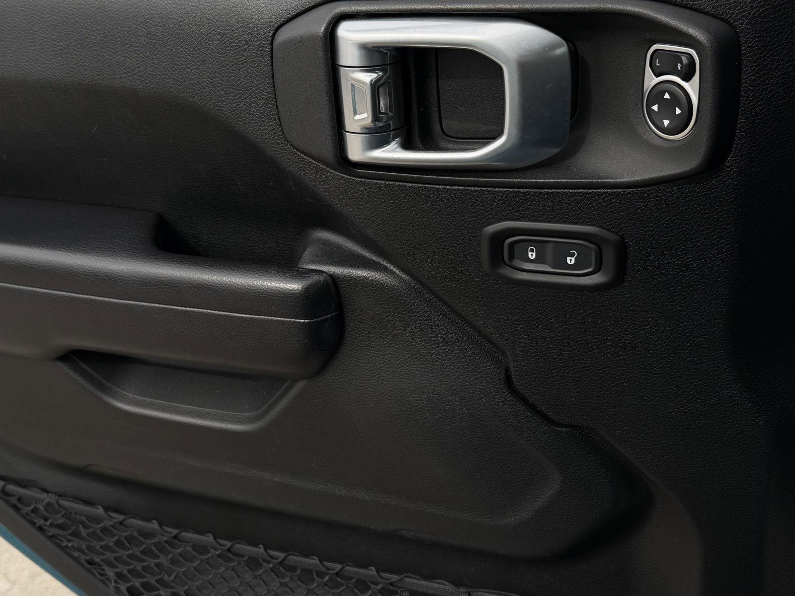 Used 2020 Jeep Wrangler Unlimited Sport image 24