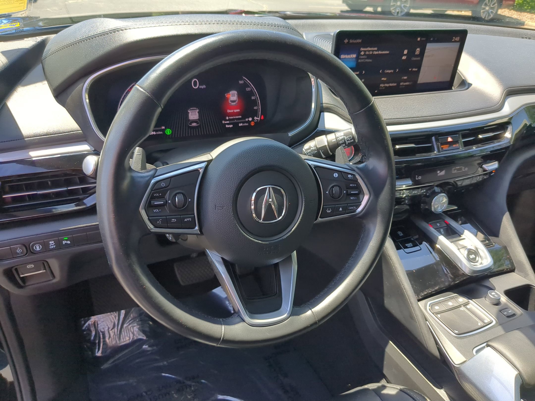 Used 2024 Acura MDX SH-AWD w/ Technology Package image 18