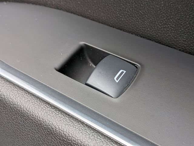 Used 2024 GMC Sierra 1500 SLE w/ Preferred Package image 36