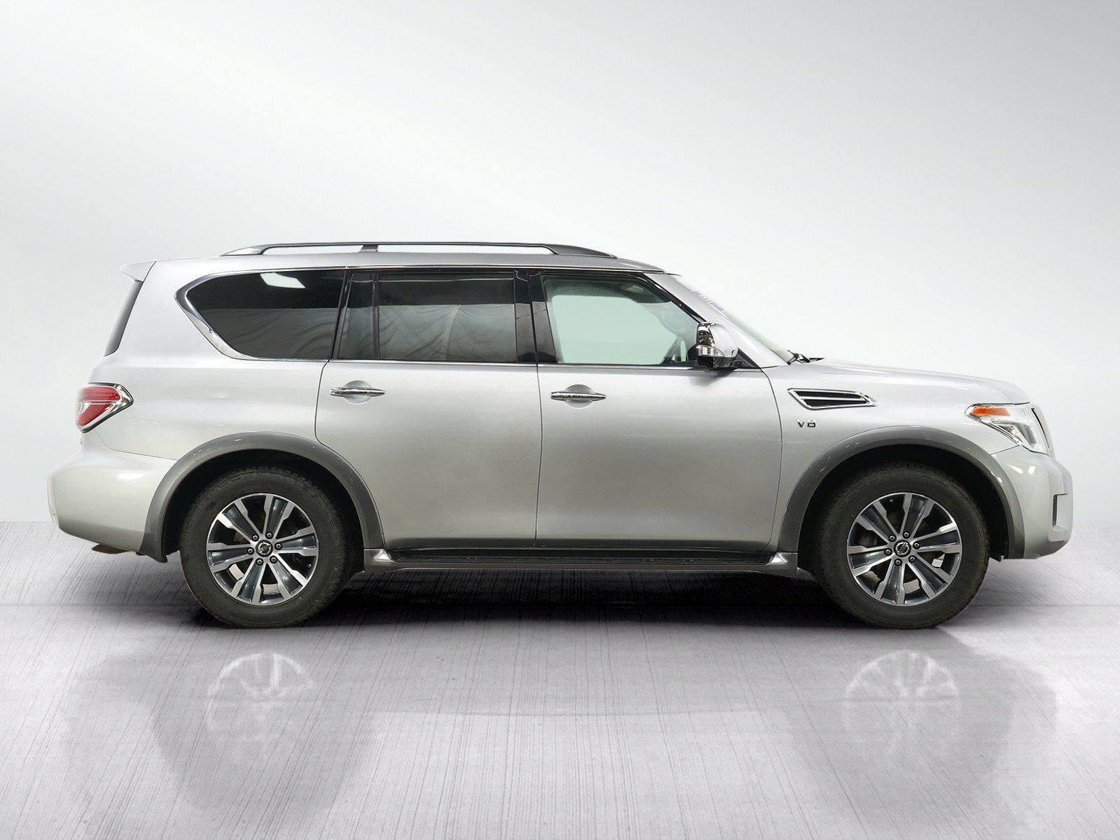 Used 2019 Nissan Armada SL w/ Premium Package AWD/4WD image 6