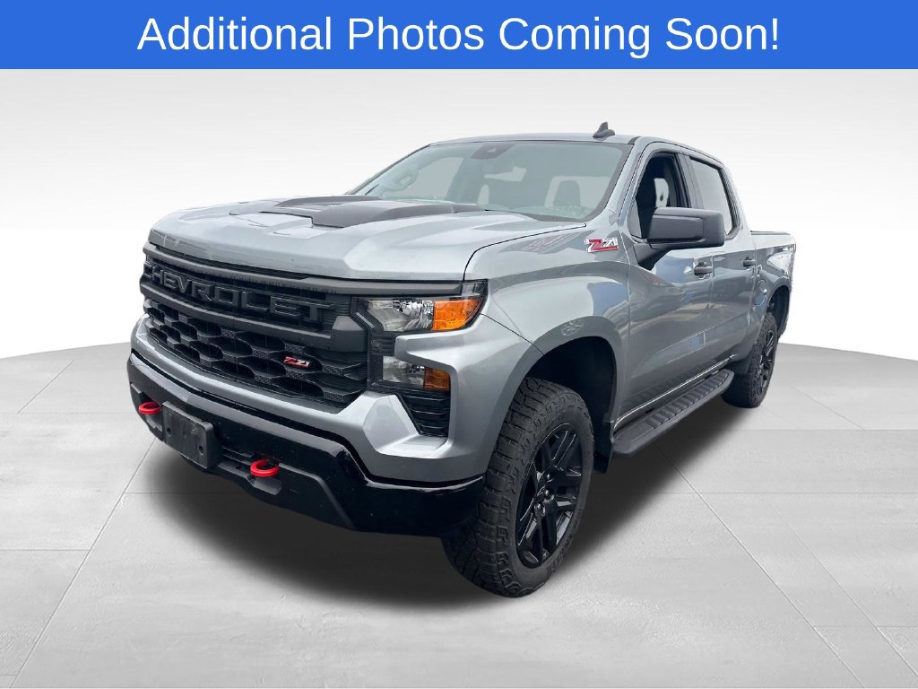 Used 2023 Chevrolet Silverado 1500 Custom Trail Boss AWD/4WD image 3