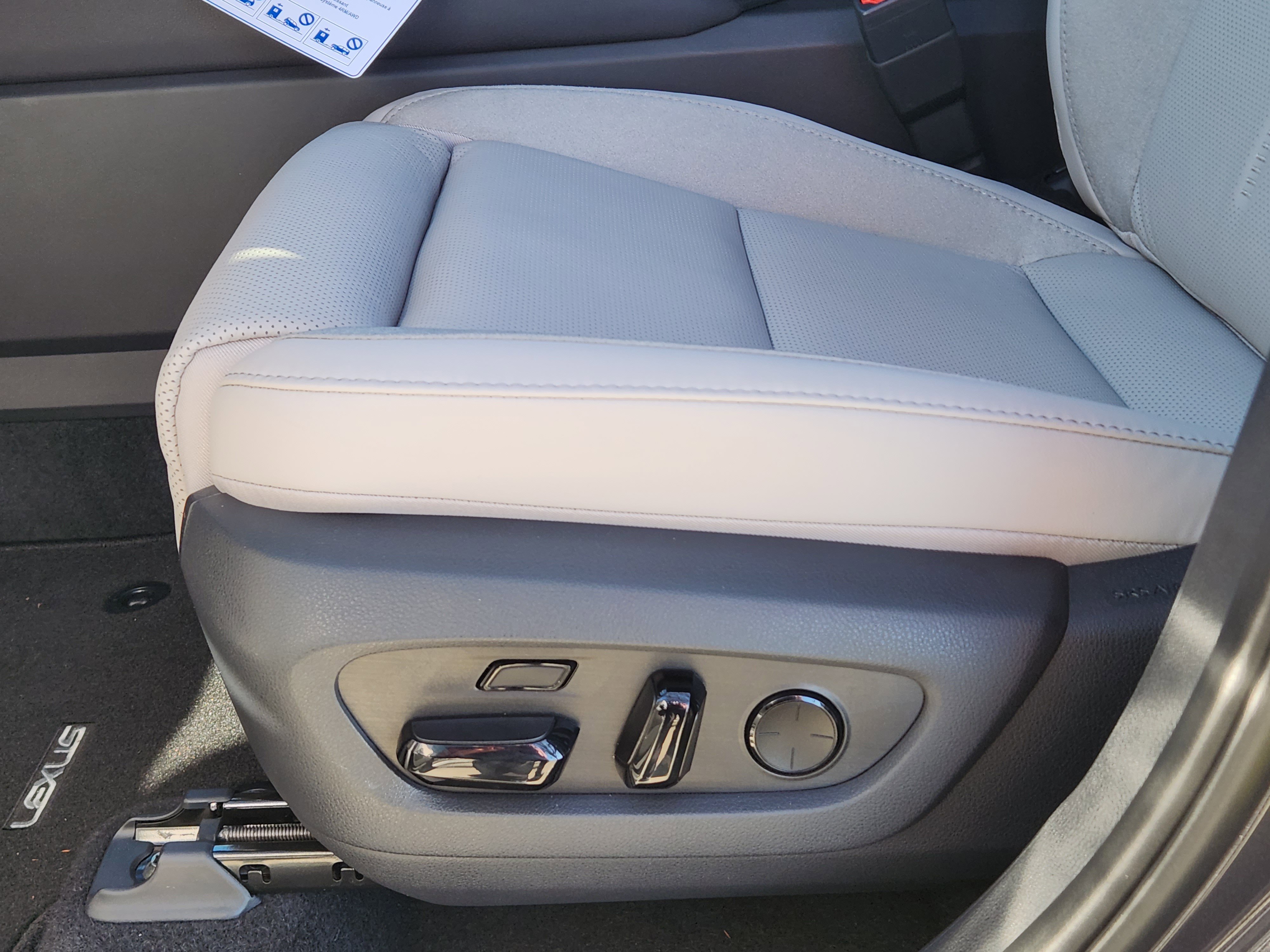 New 2026 Lexus TX 350 AWD image 17